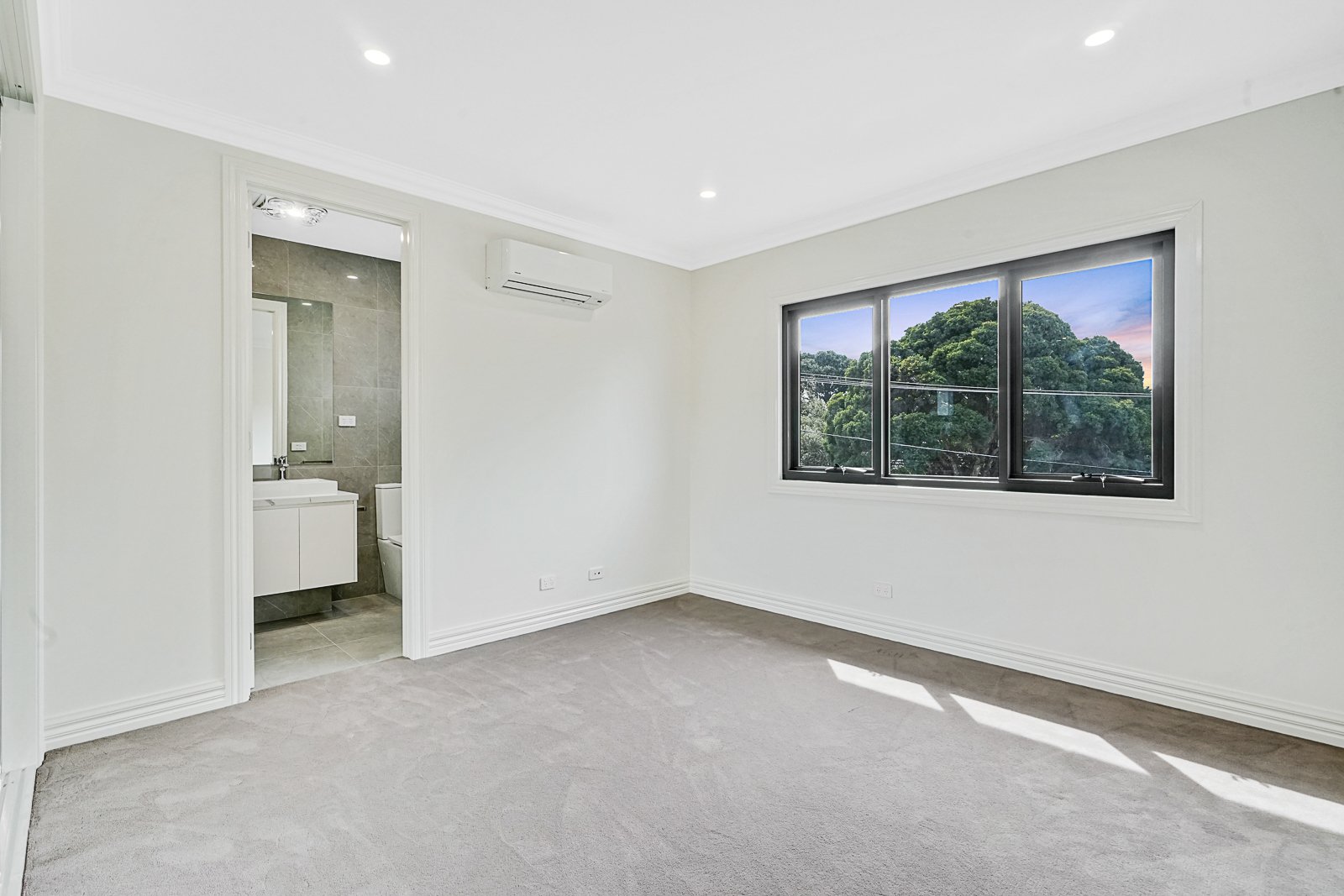 12A Browning Drive, Glen&nbsp;Waverley image 6