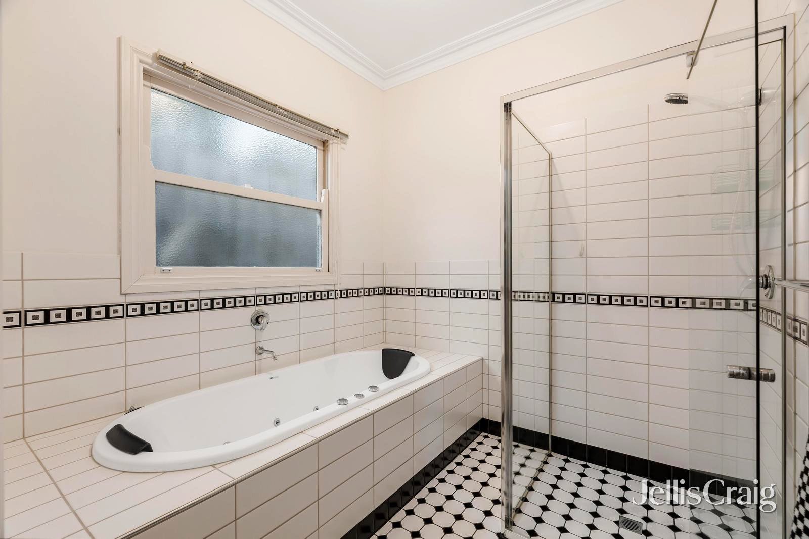 12A Byrne Road, Bayswater North image 11