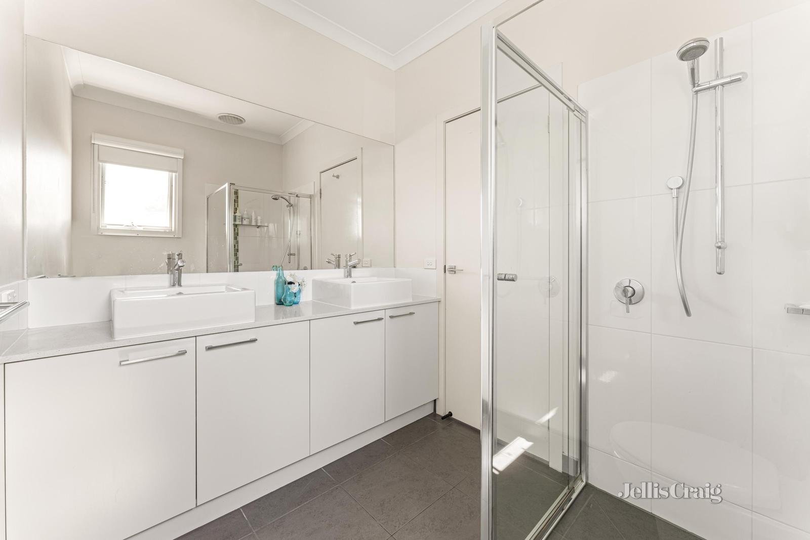 12A Collocott Street, Mordialloc image 7