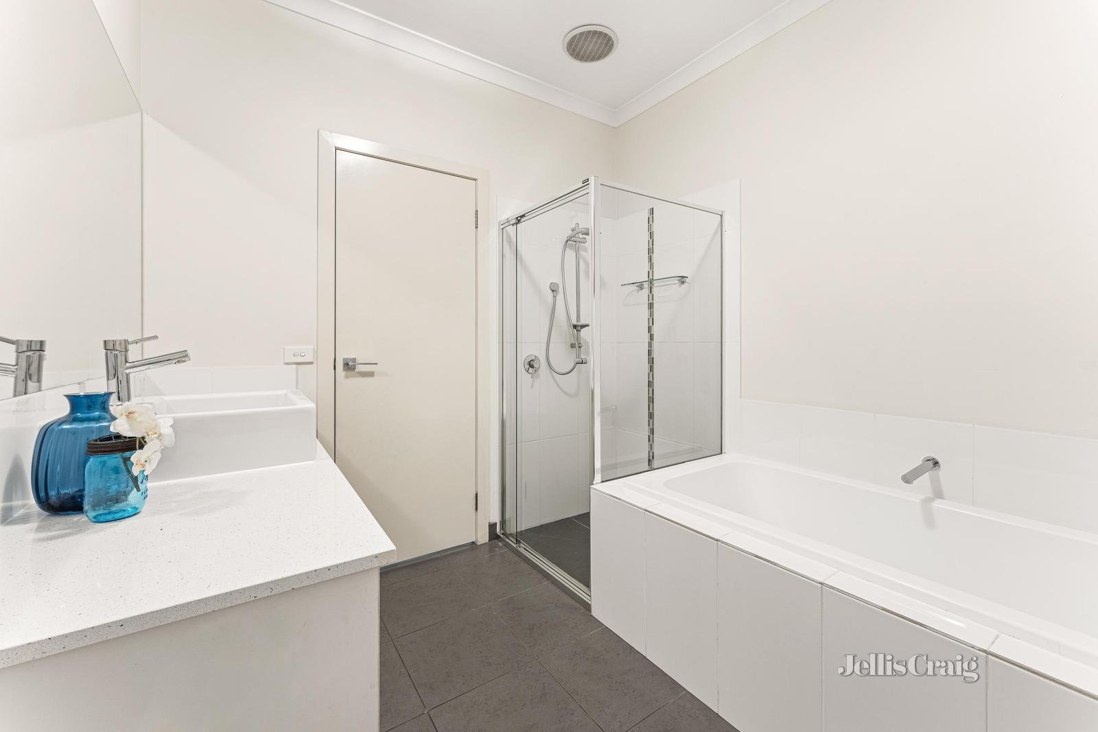 12A Collocott Street, Mordialloc image 9