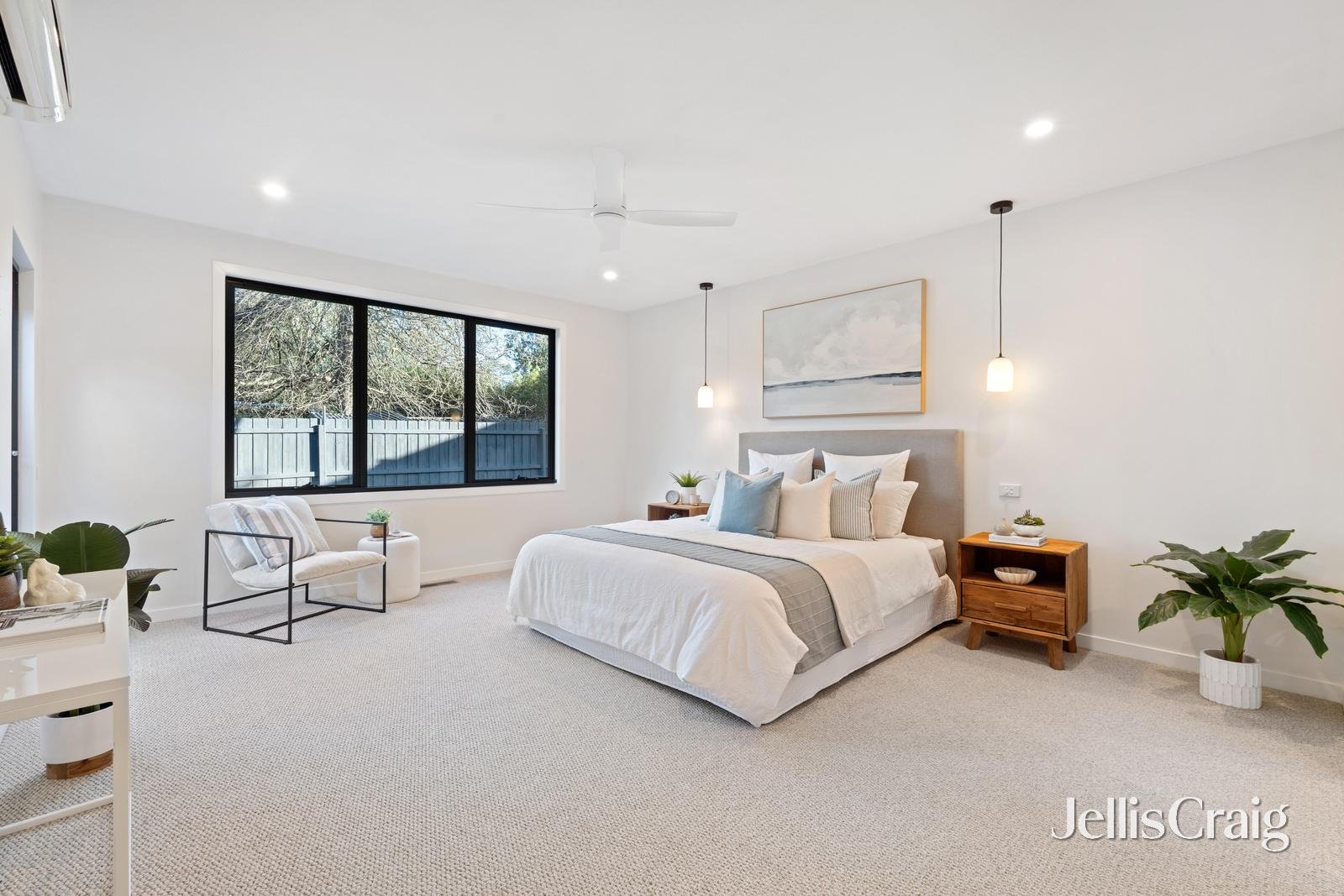12A Gladys Grove, Croydon image 5