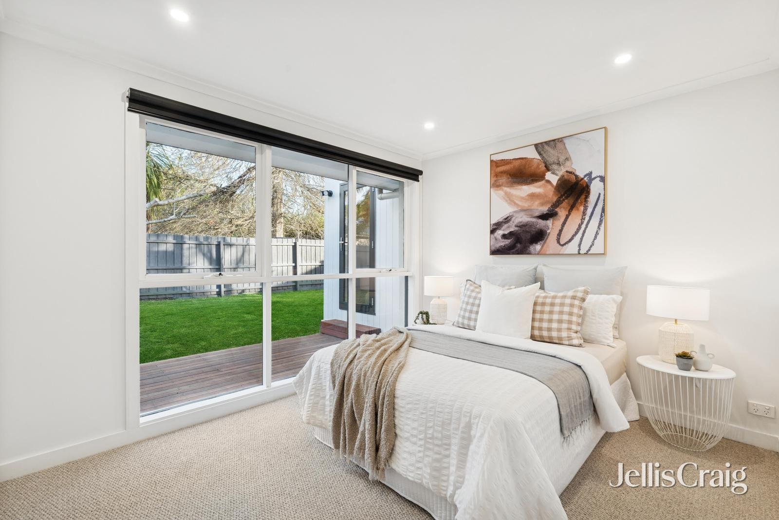 12A Gladys Grove, Croydon image 8