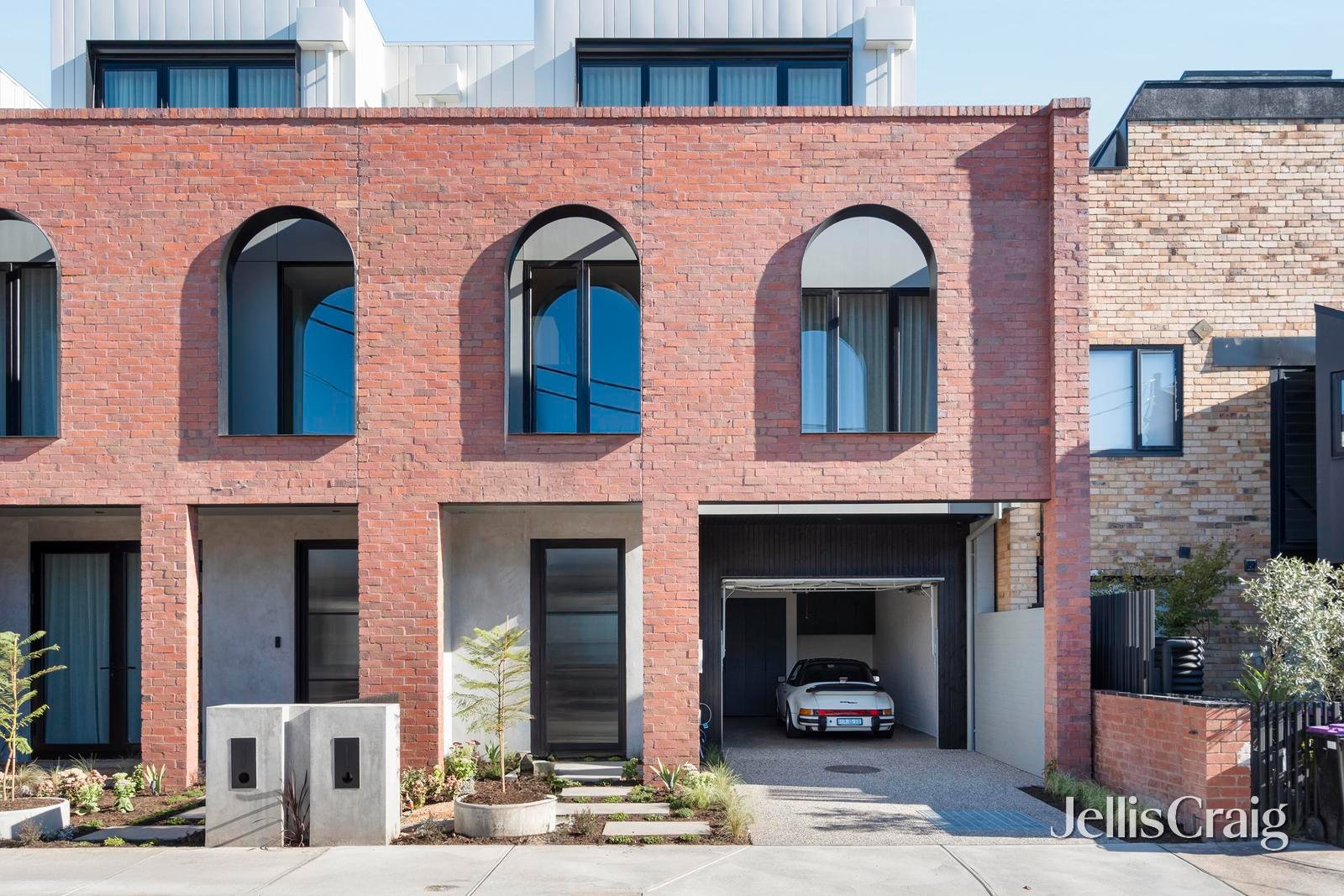 12a Linden Street, Brunswick&nbsp;East image 1