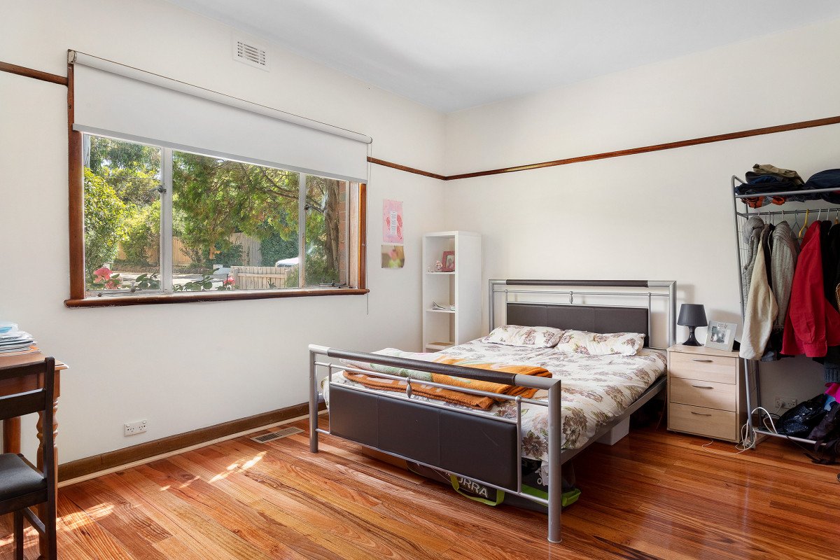 12A Merton Street, Box Hill image 8