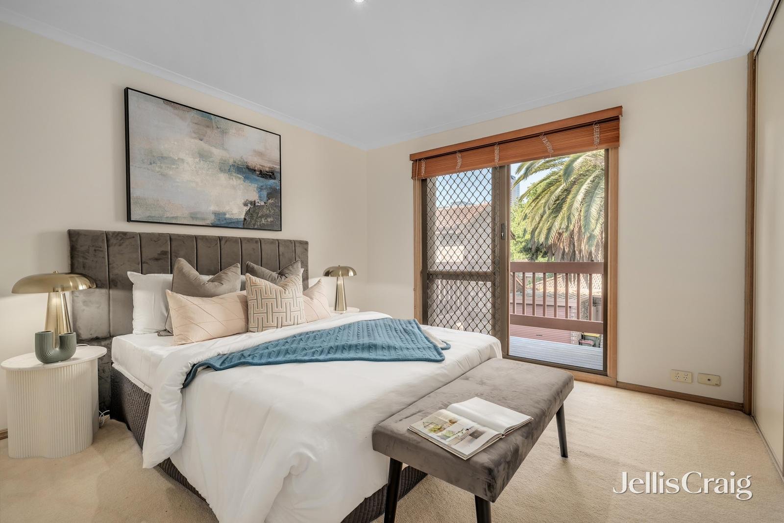 1/2A Merton Street, Box Hill image 5