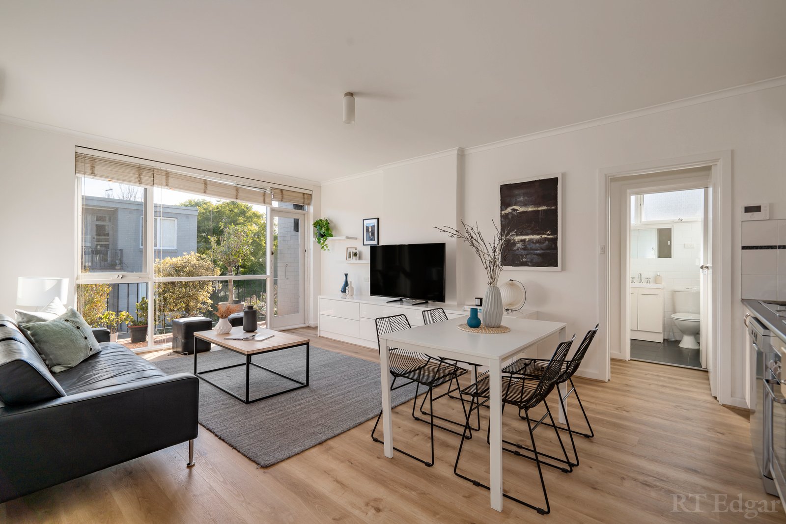 Property Gallery Thumbnail 2