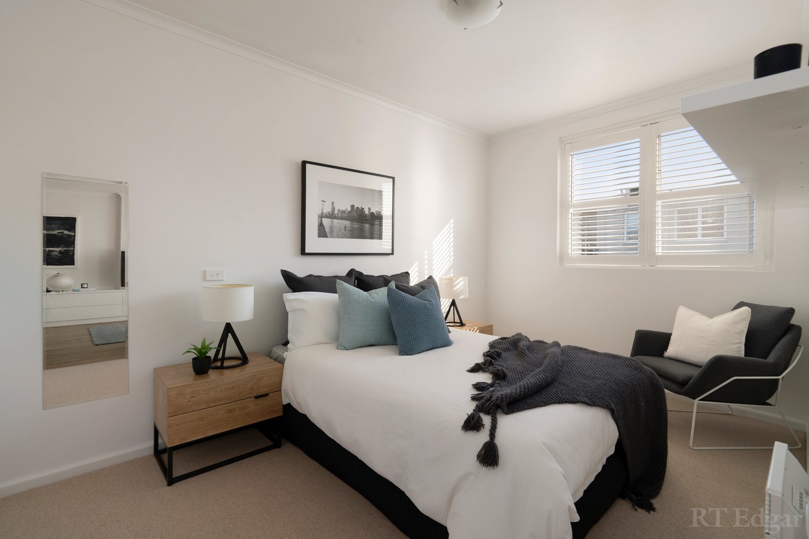 Property Gallery Thumbnail 7
