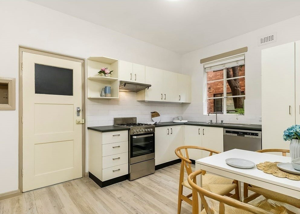 12a/59 Queens Rd, Melbourne image 4