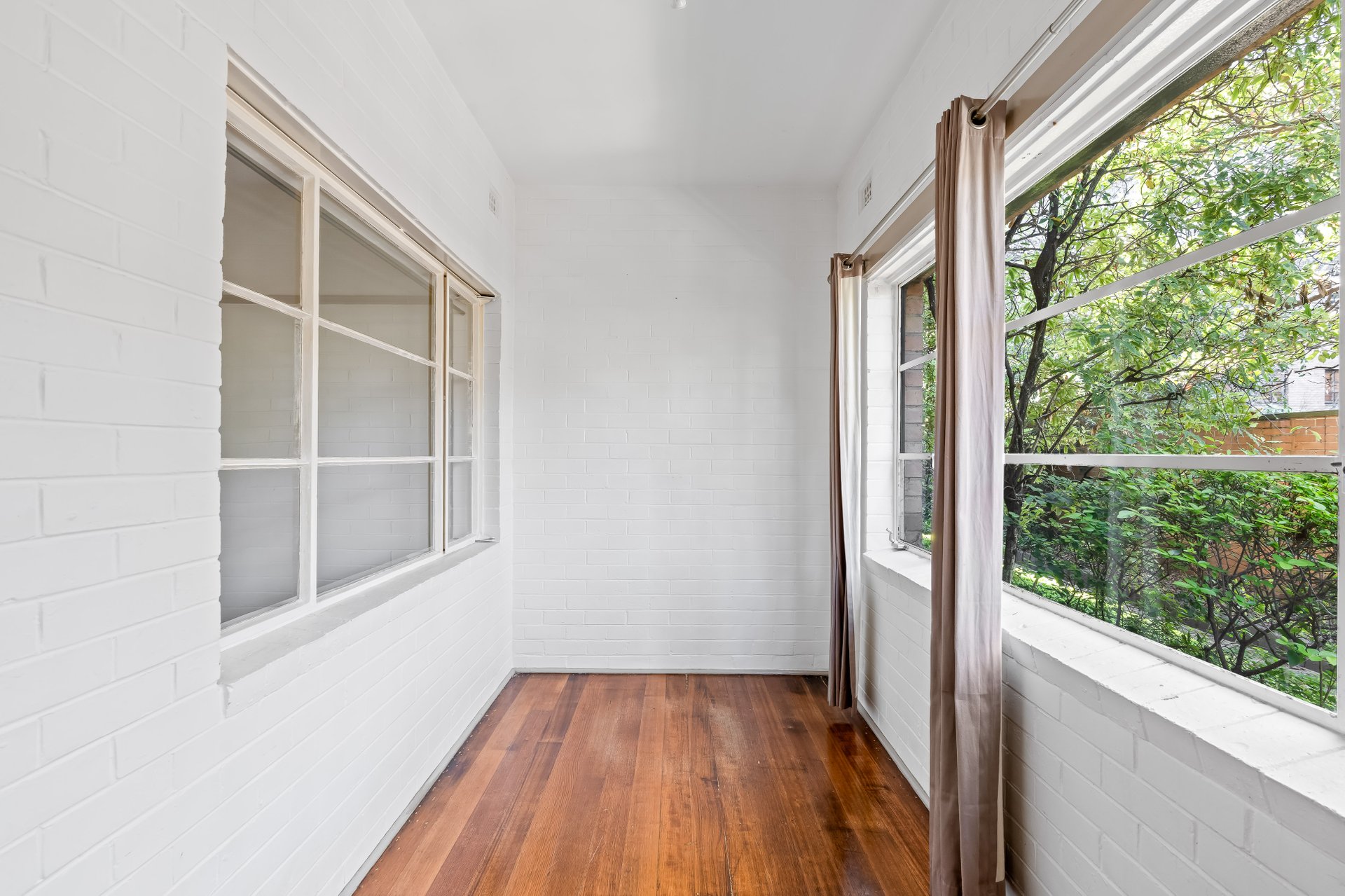 12a/59 Queens Road, Melbourne image 6