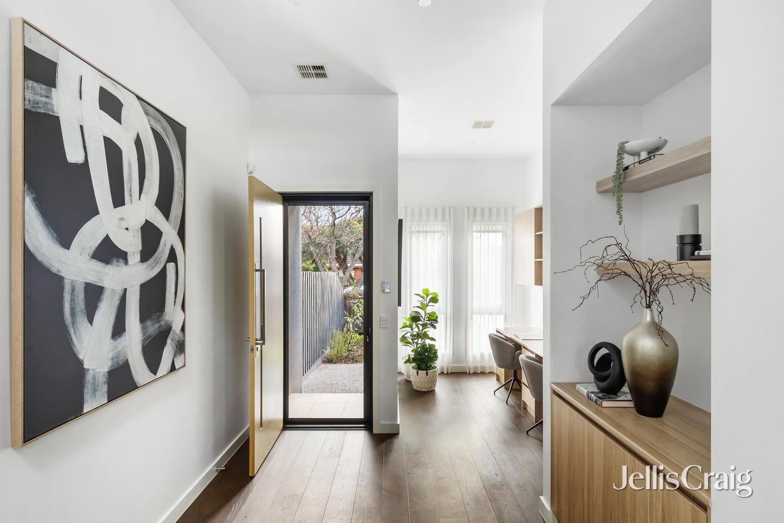 12b Dromana Avenue, Bentleigh East image 2