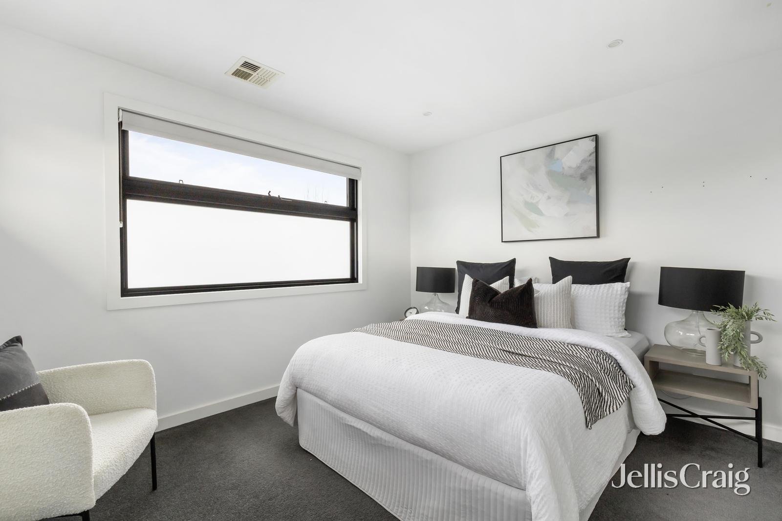 12b Dromana Avenue, Bentleigh East image 10