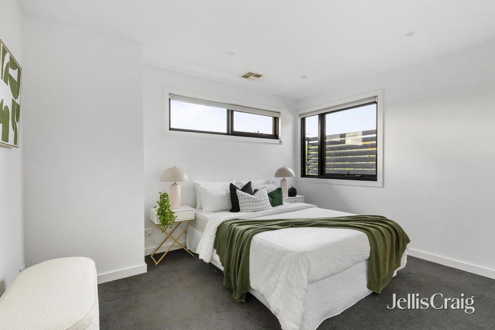 12b Dromana Avenue, Bentleigh East image 11