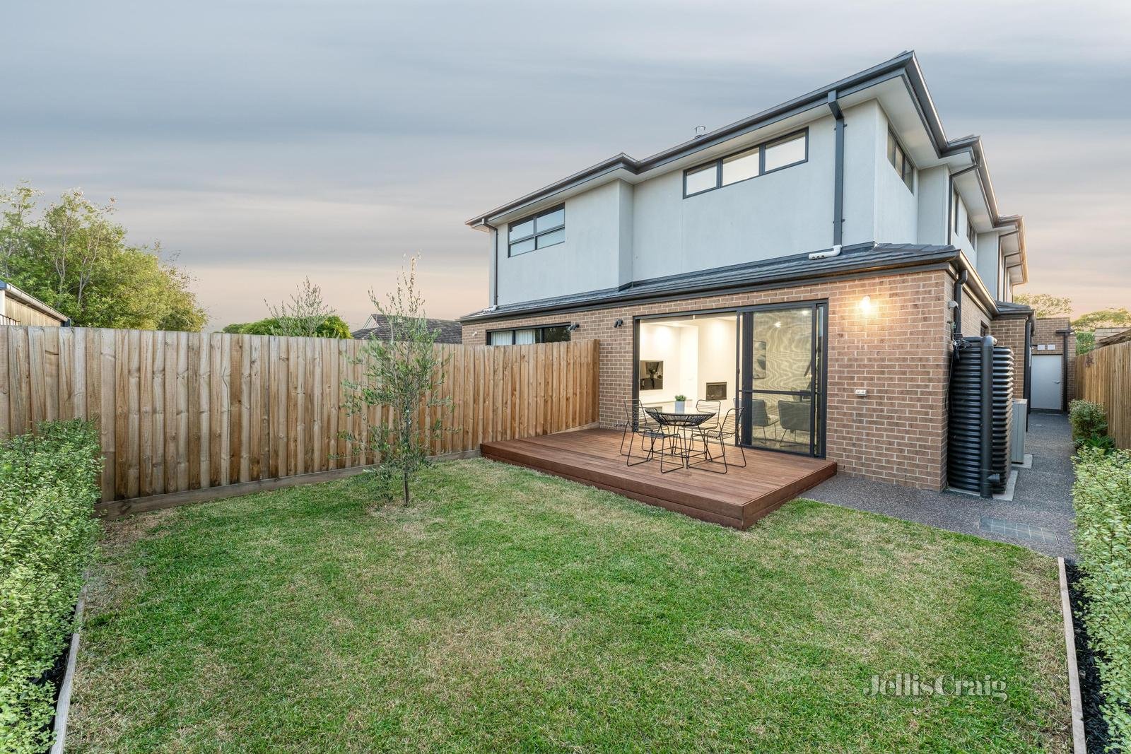 12B Gainsborough Road, Mentone image 12