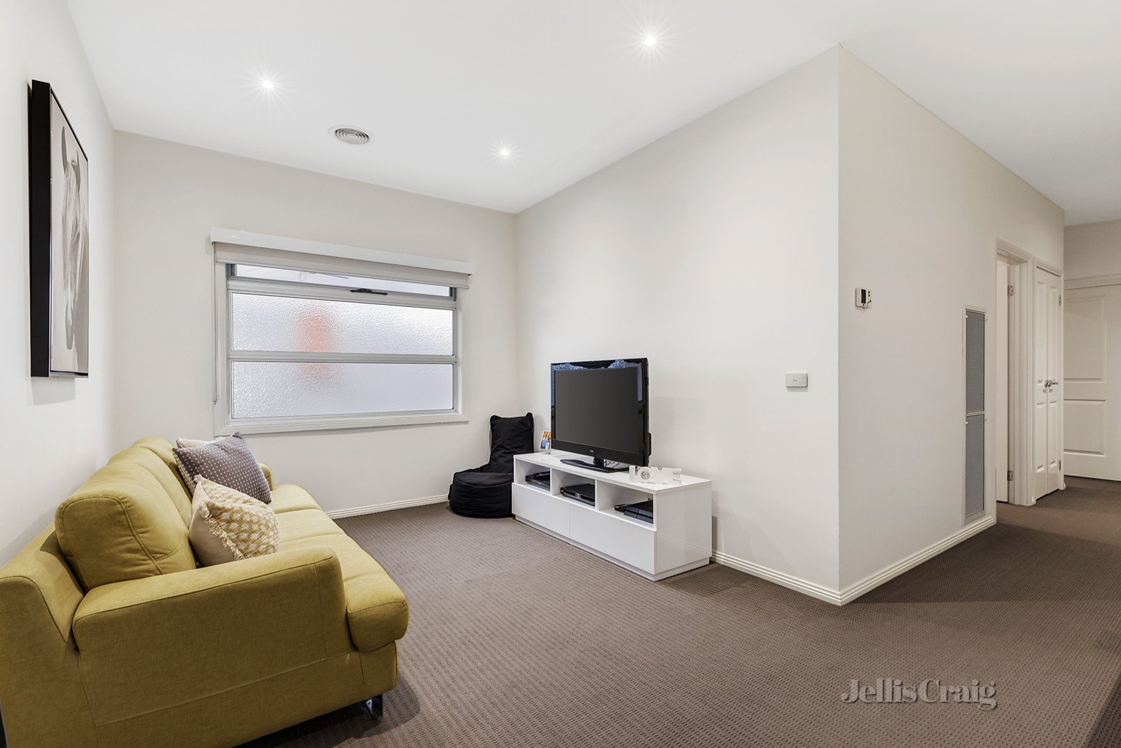 12b Gray Street, Bentleigh East image 7