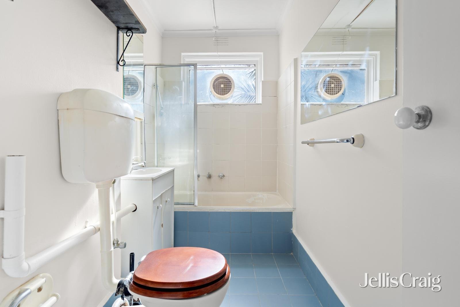 1/2B Loyola Avenue, Brunswick image 6