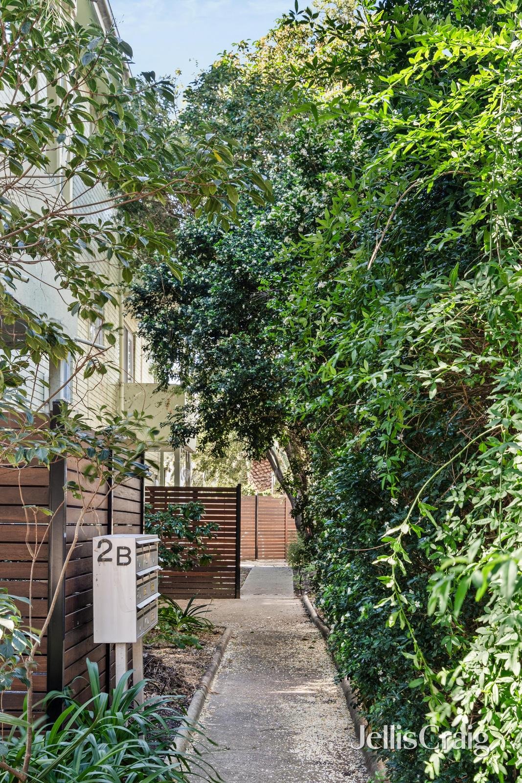 1/2B Loyola Avenue, Brunswick image 10