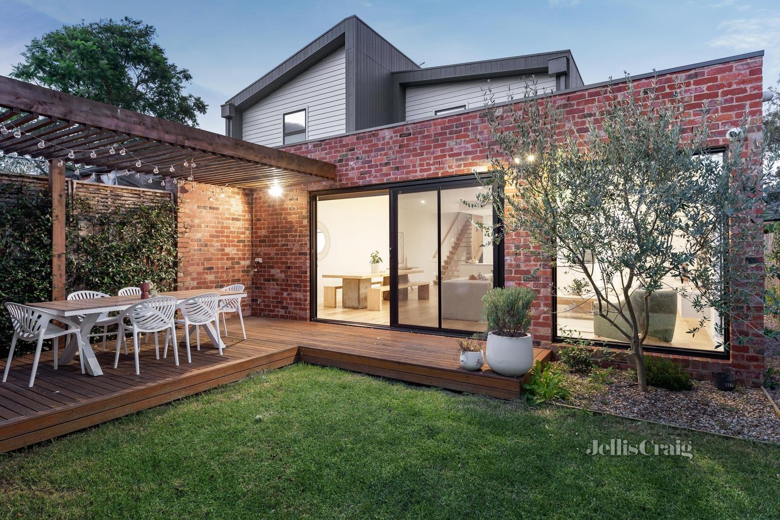 12B Thornton Street, Eltham image 21