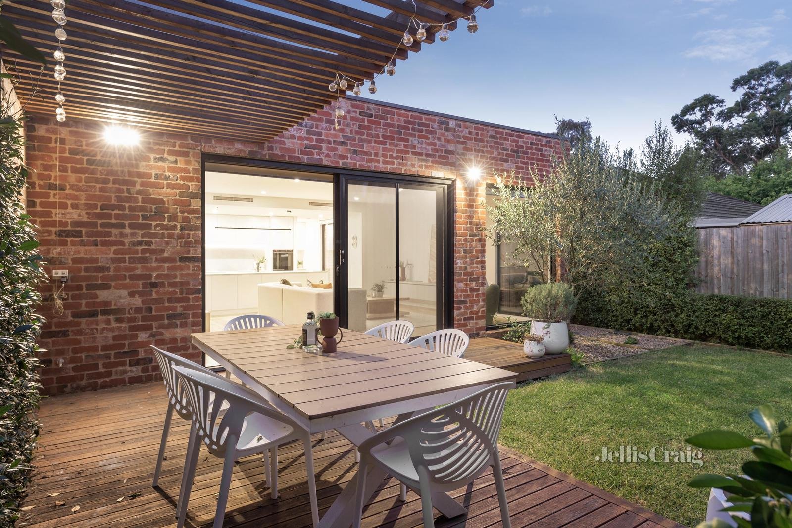 12B Thornton Street, Eltham image 22
