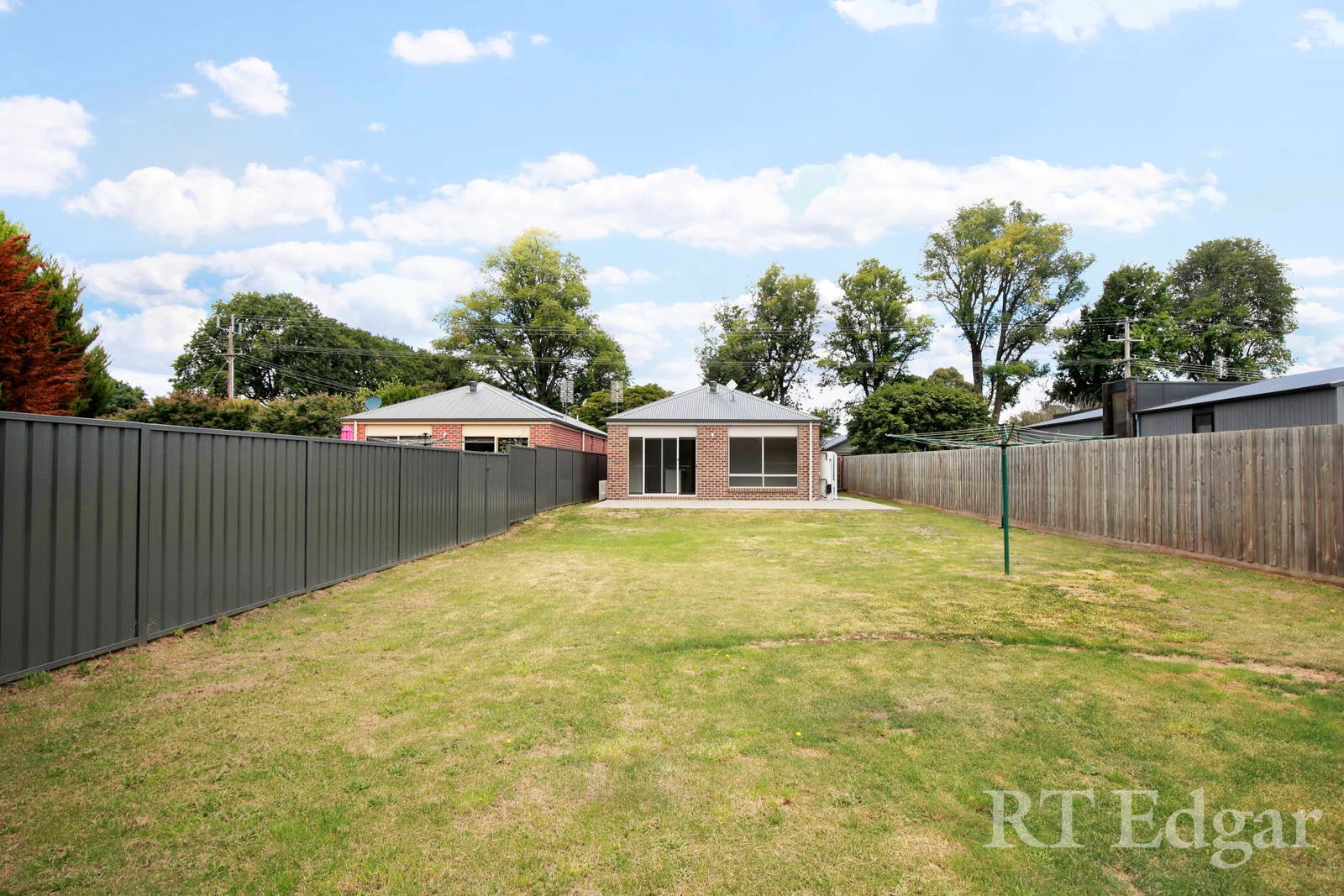Property Gallery Thumbnail 9