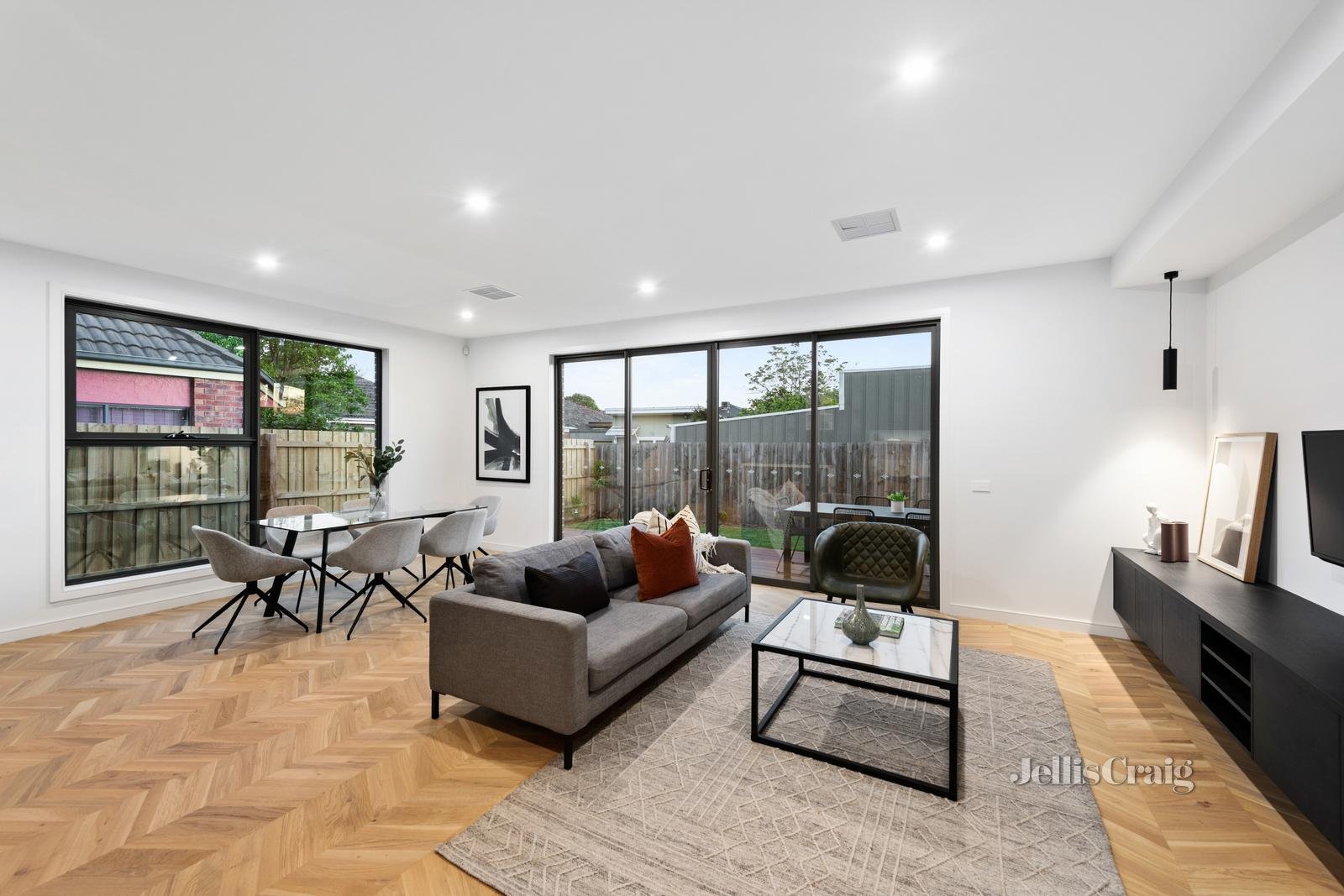 12B Wolai Avenue, Bentleigh East image 3