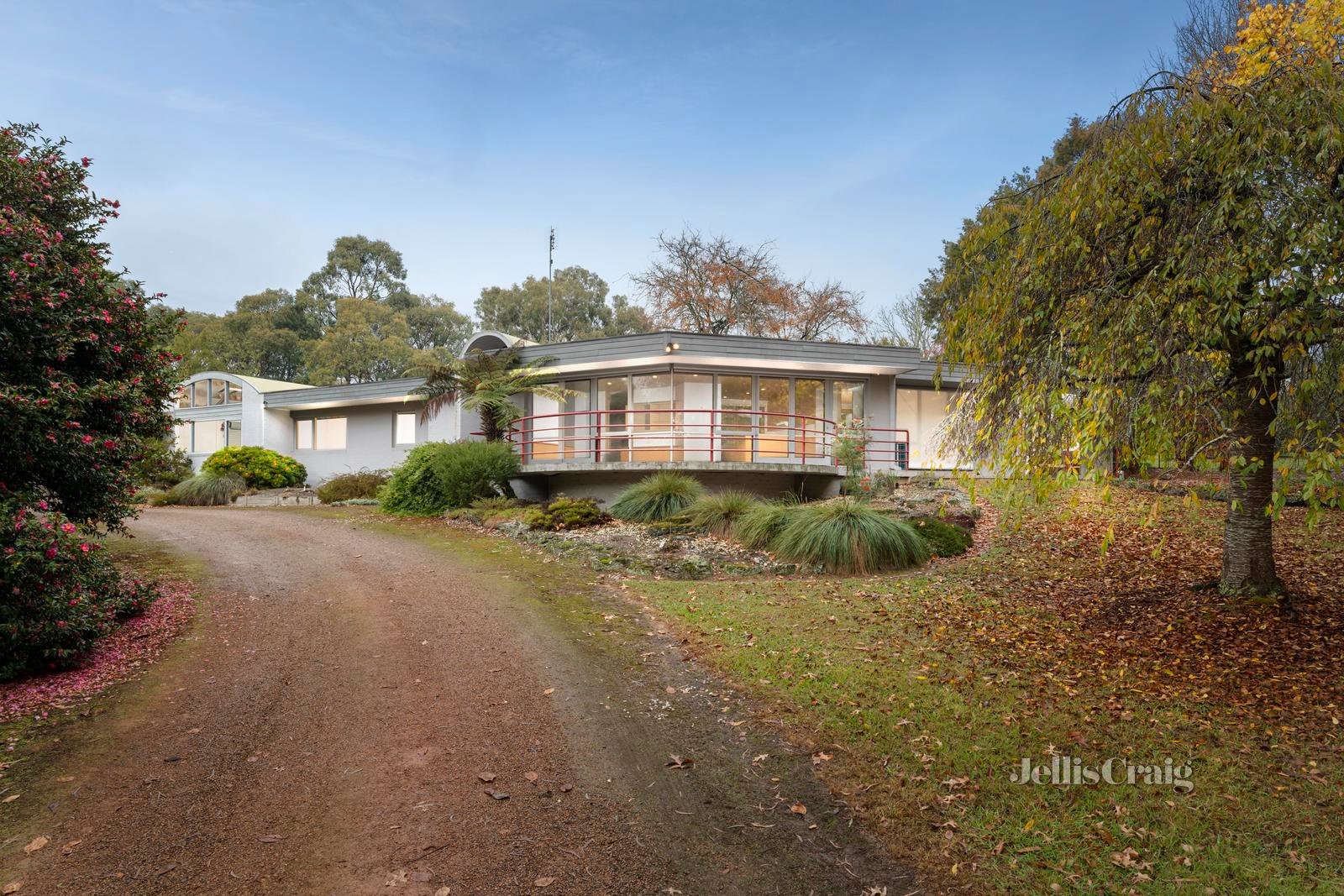 13-15 Lewis Road, Healesville image 1