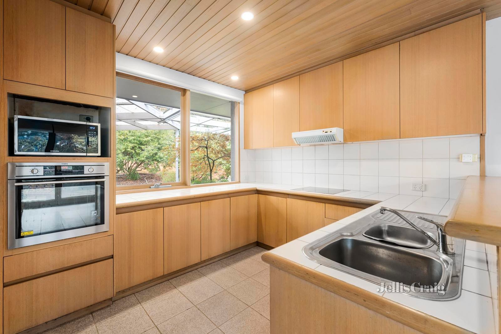 13-15 Lewis Road, Healesville image 4