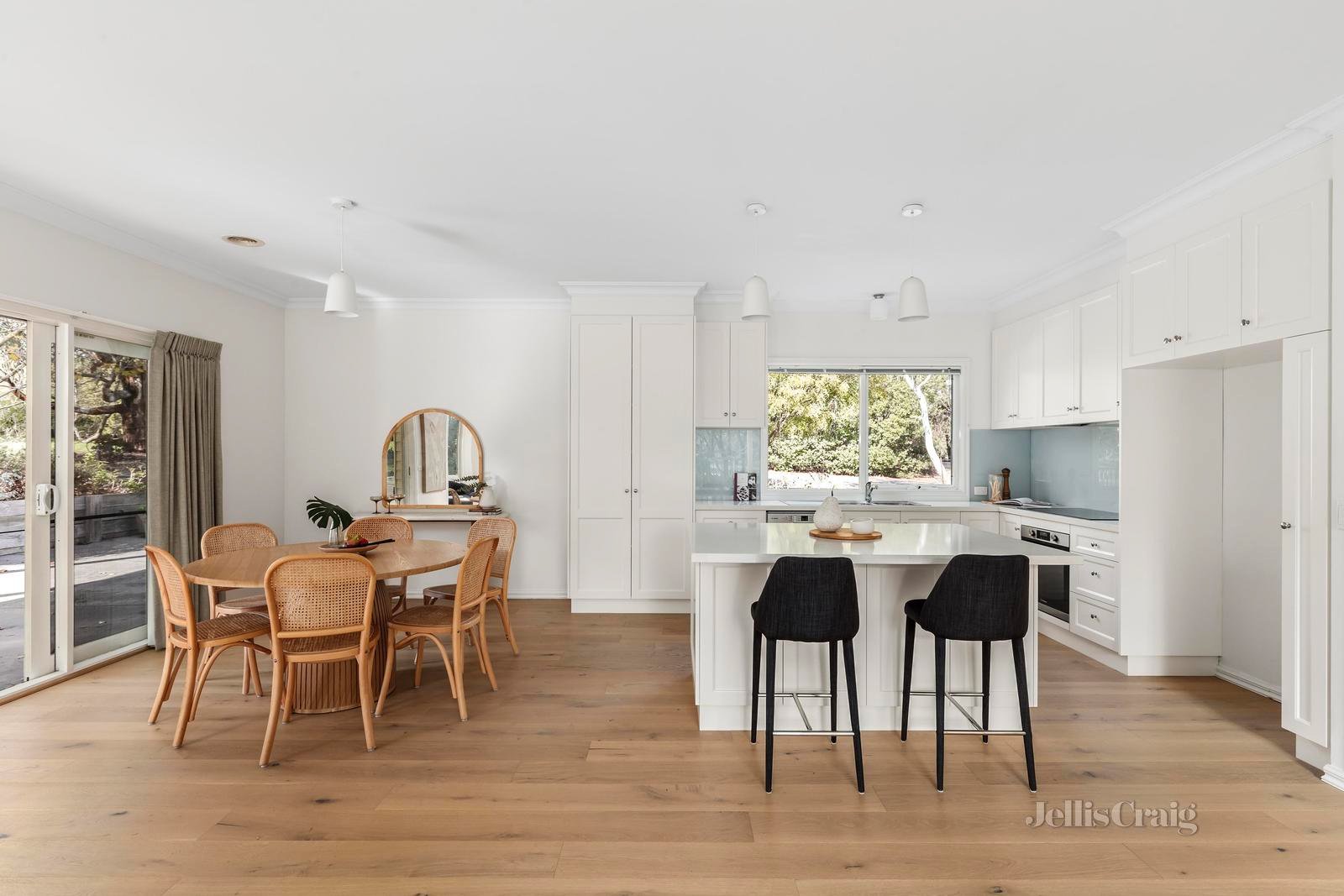 13-23 Dawn Place, Wallington image 4