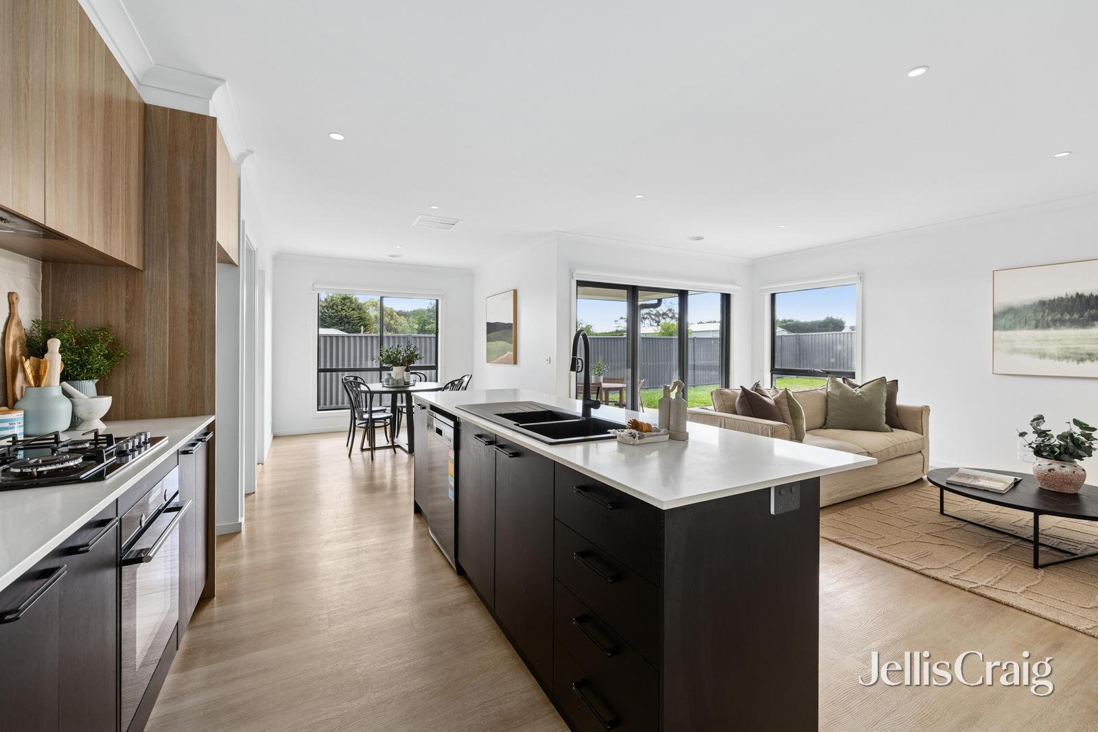 13 Adrianus Street, Alfredton image 3