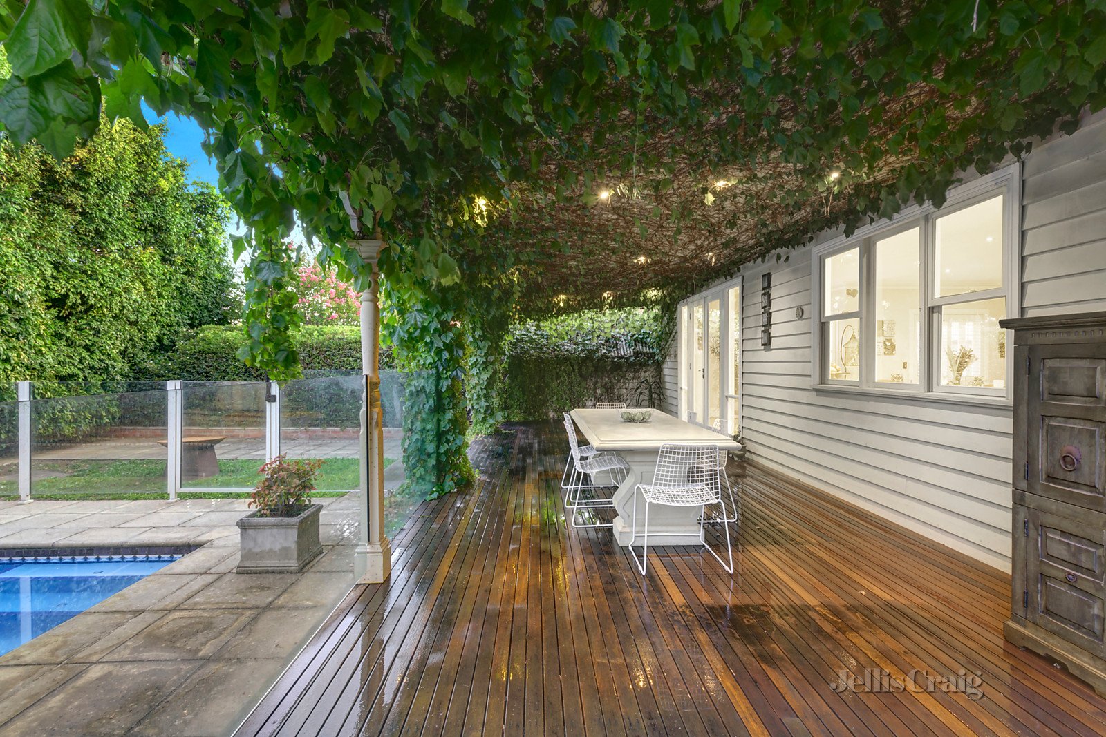 13 Albert Street, Surrey Hills image 5