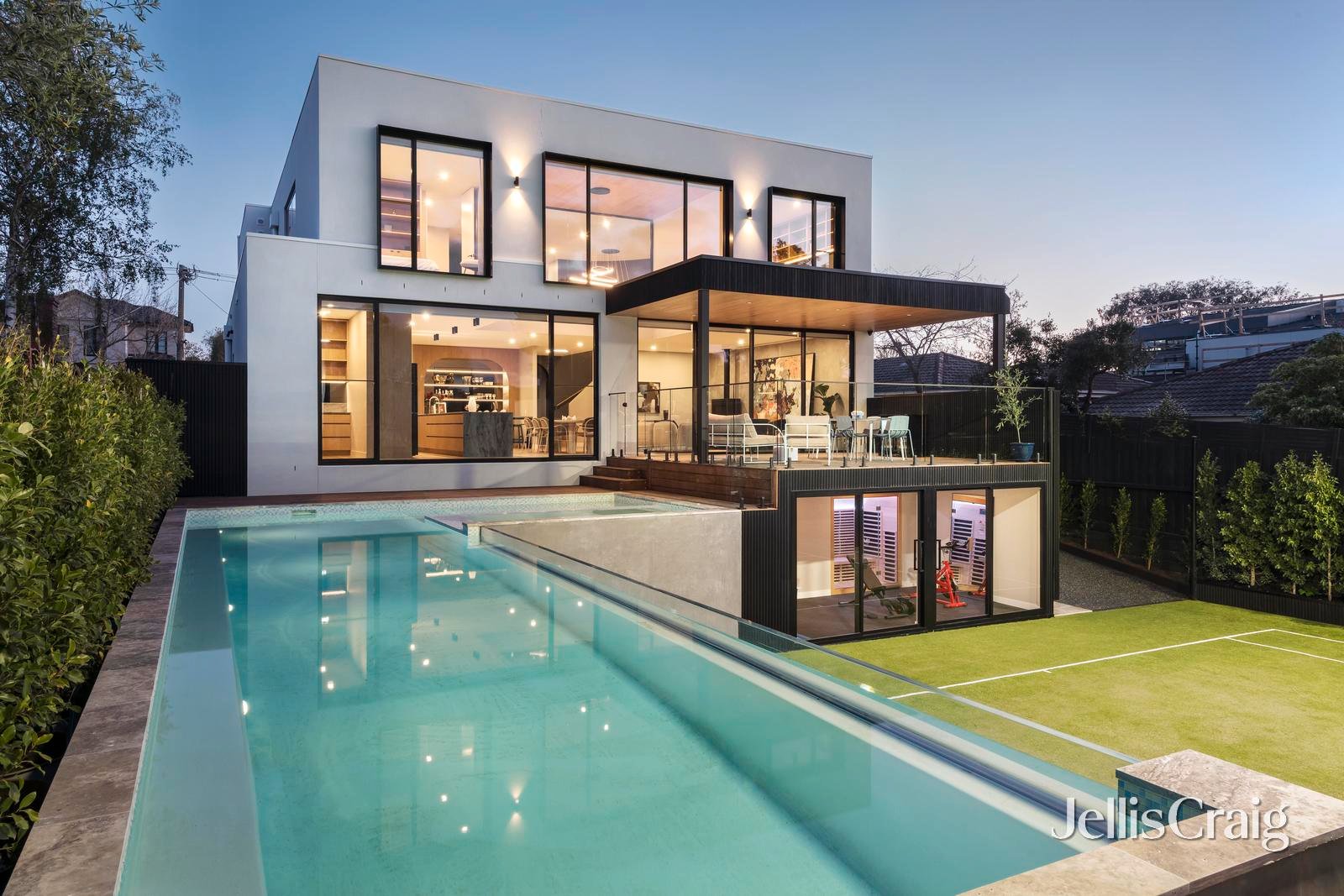 13 Allambee Avenue, Camberwell image 2