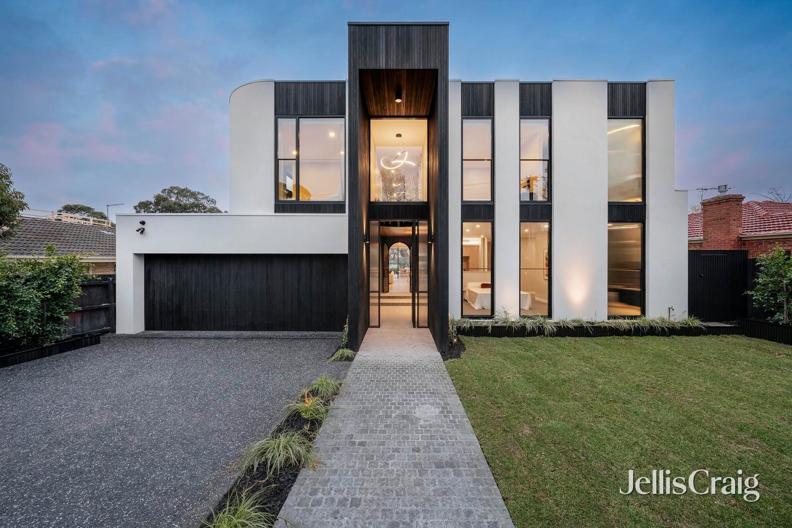 13 Allambee Avenue, Camberwell image 4