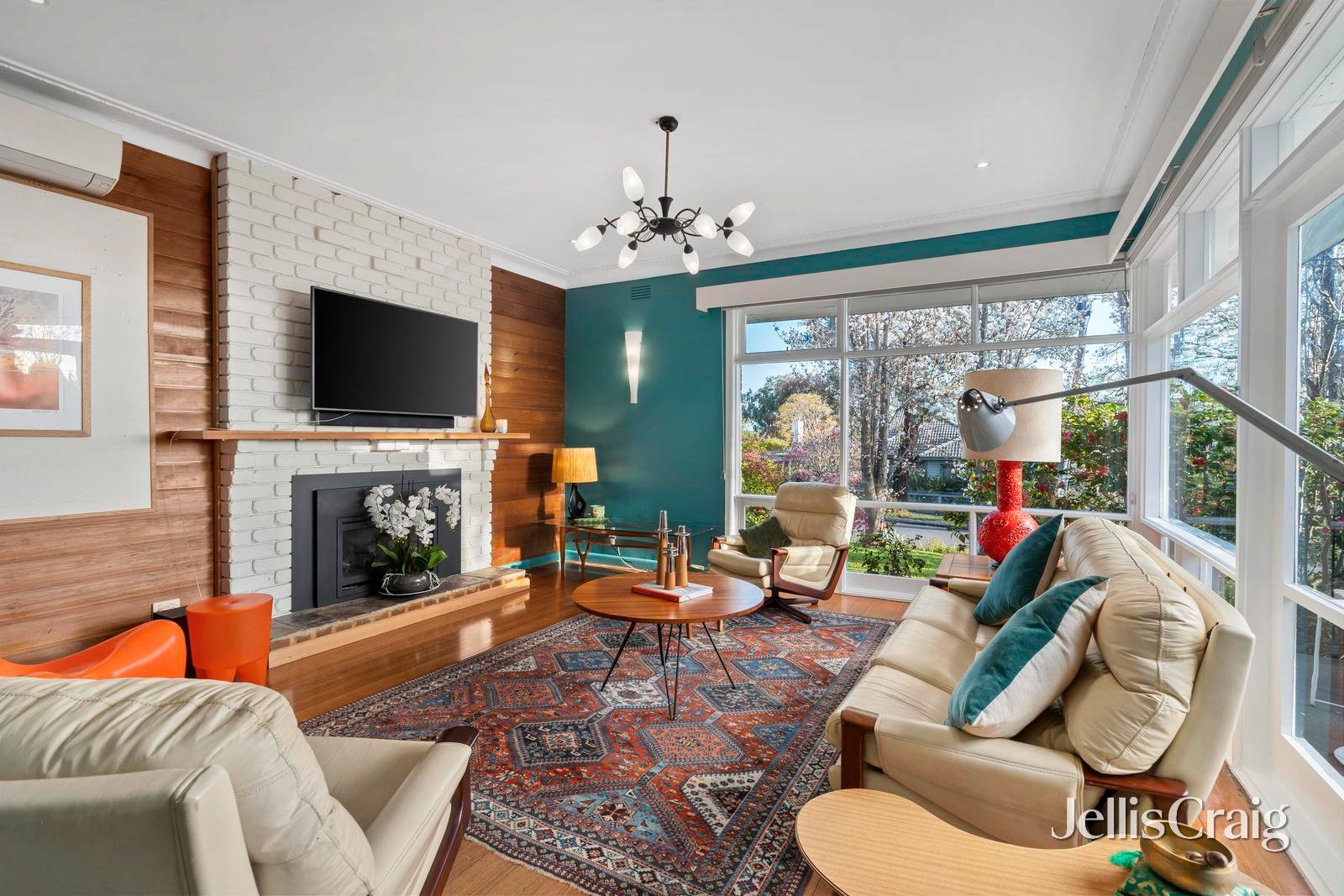 13 Allister Street, Mount Waverley image 2
