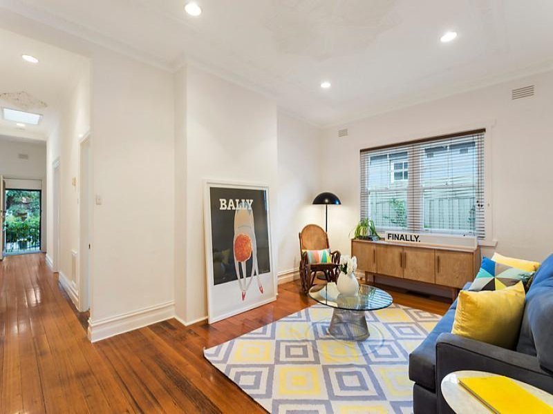 Property Gallery Thumbnail 9