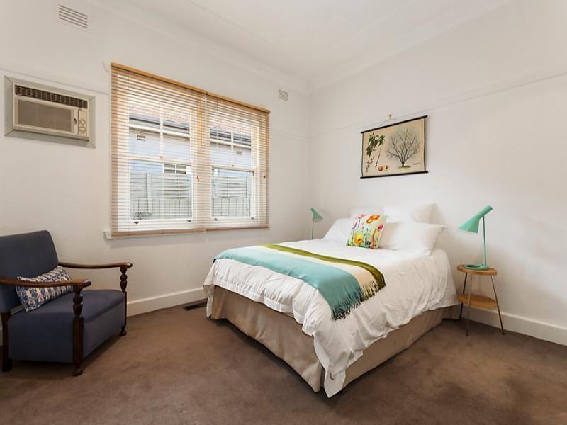 Property Gallery Thumbnail 11
