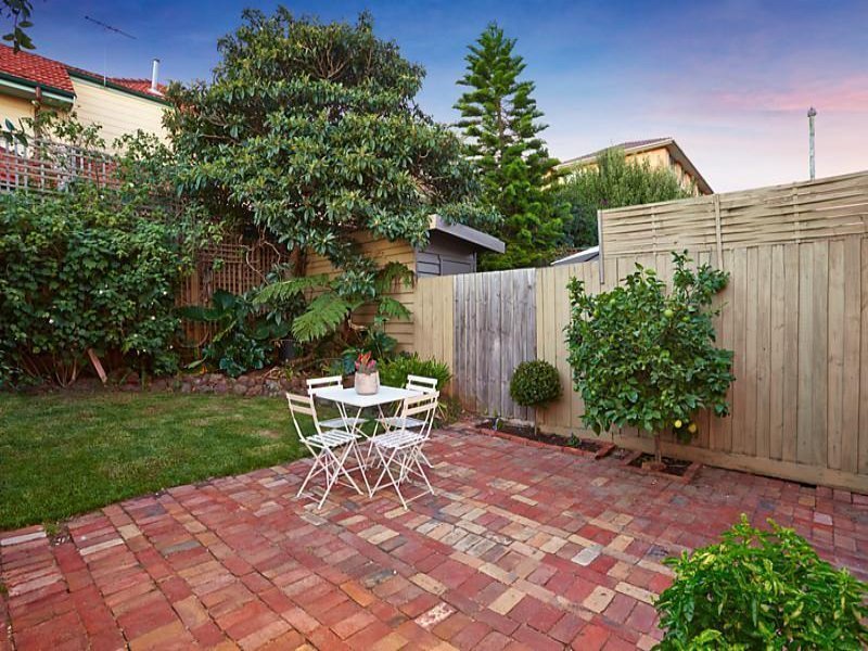 Property Gallery Thumbnail 12