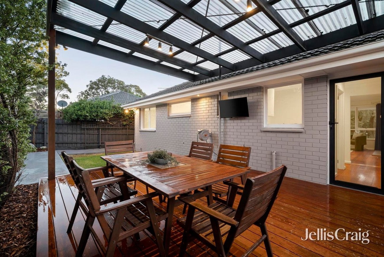 13 Aminga Court, Croydon image 2