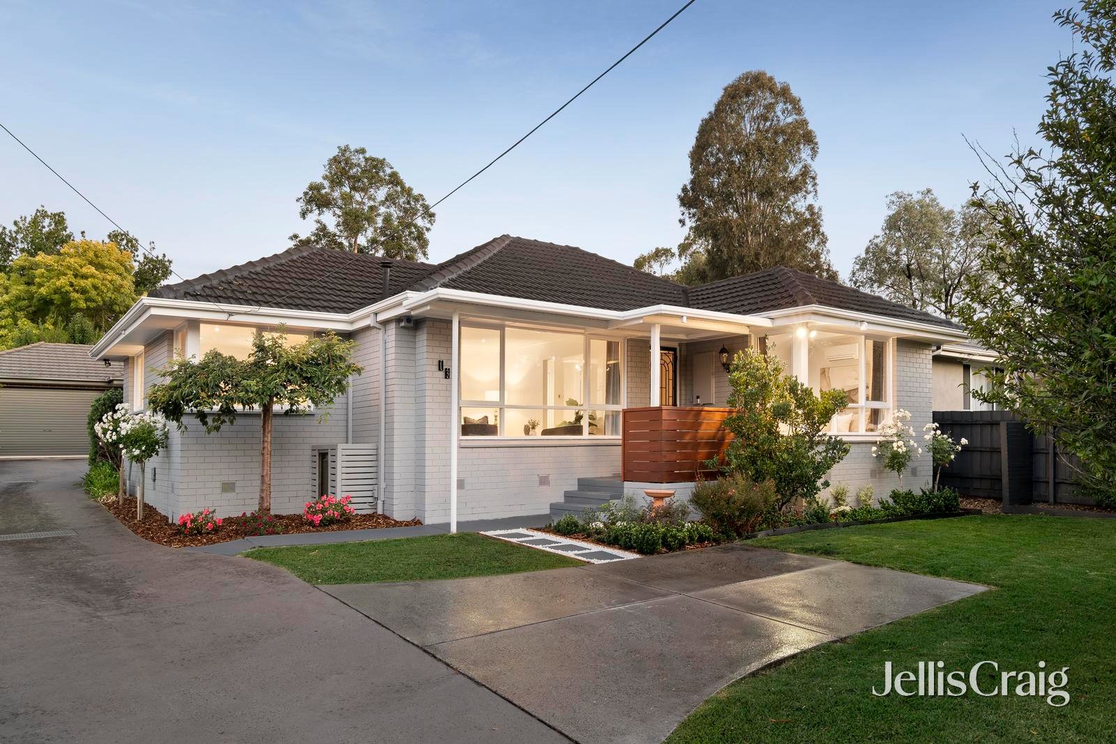 13 Aminga Court, Croydon image 1