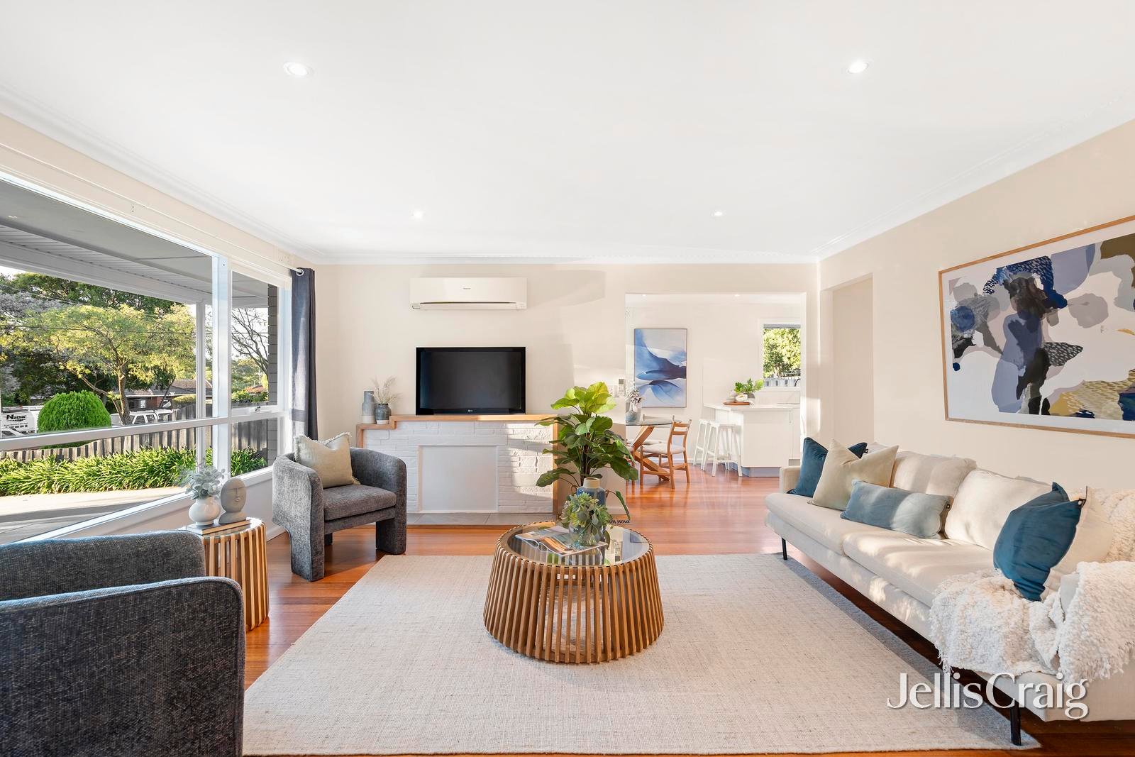 13 Aminga Court, Croydon image 2