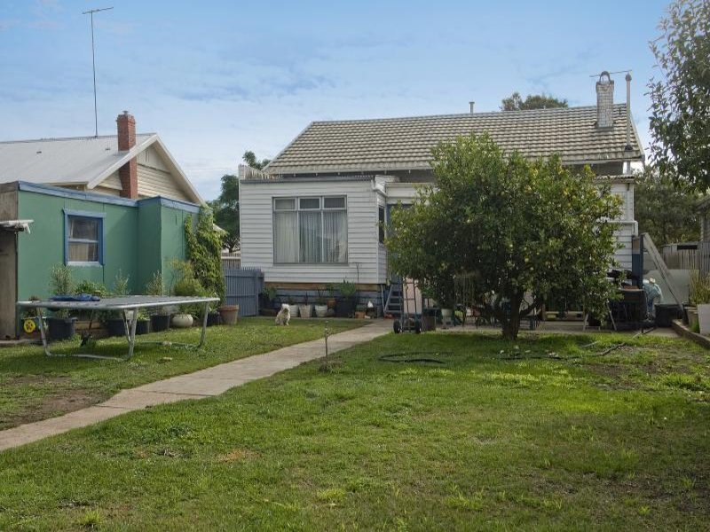 13 Anderson Street, East Geelong image 6