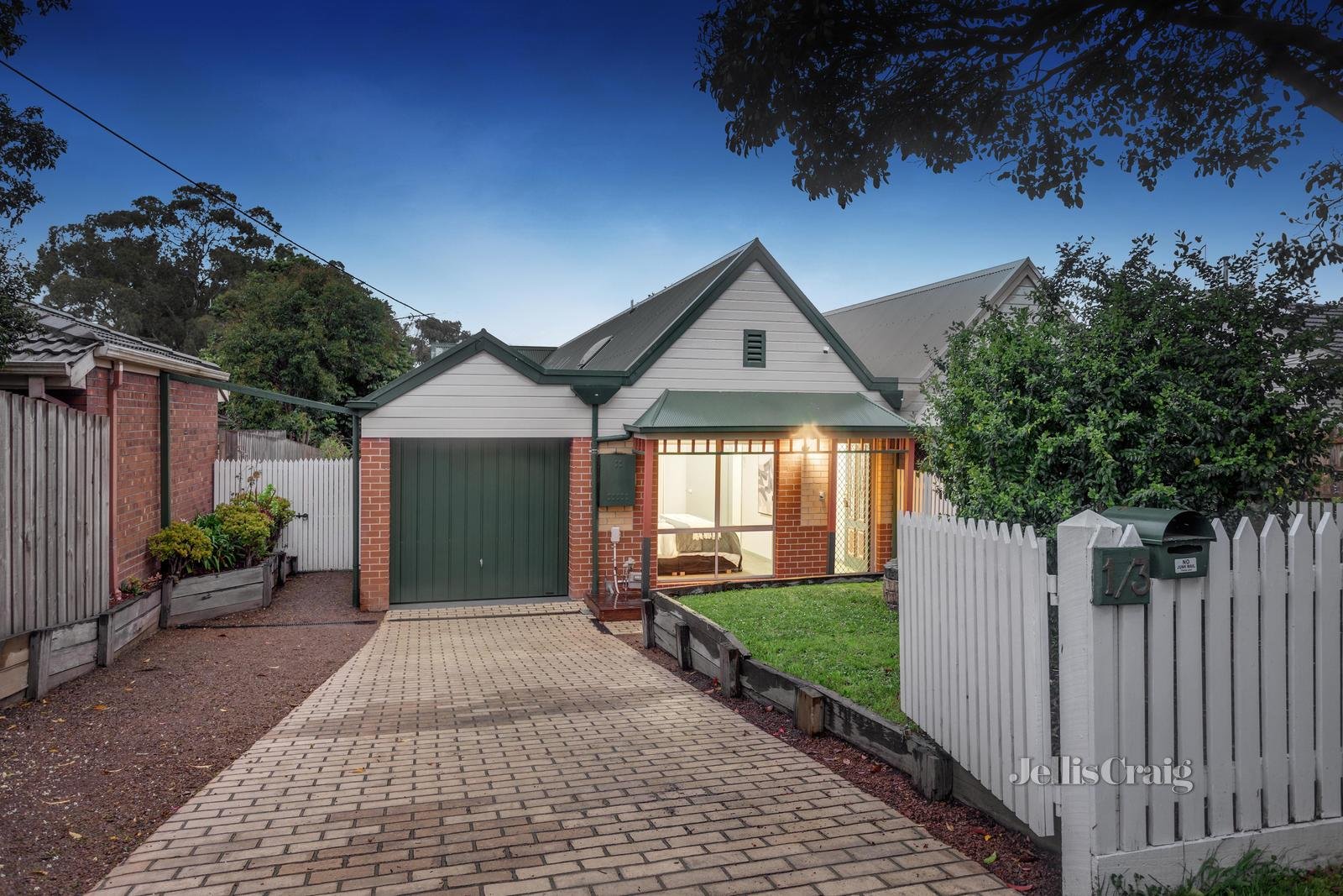 1/3 Andrew Street, Ringwood image 1