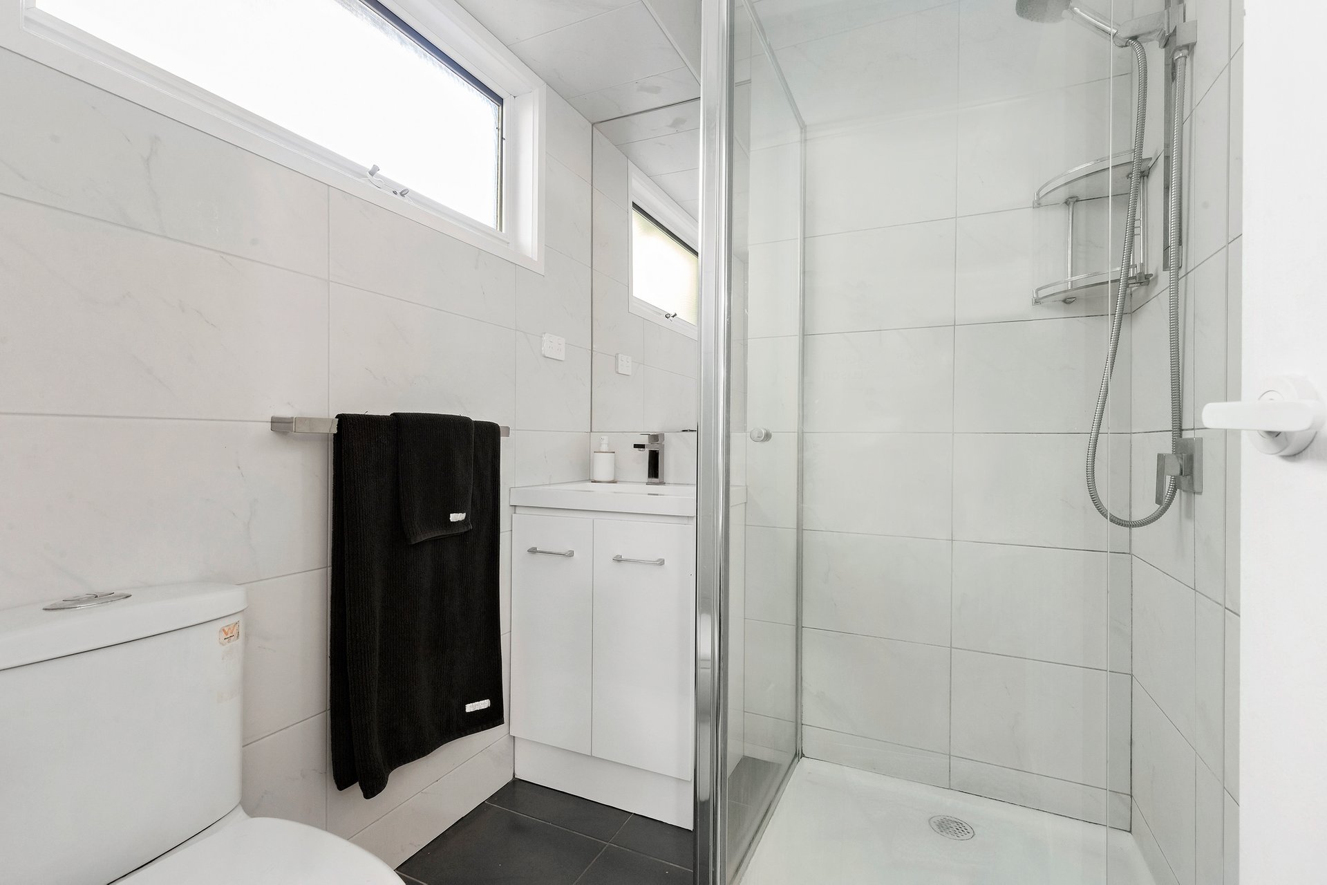 Property Gallery Thumbnail 8