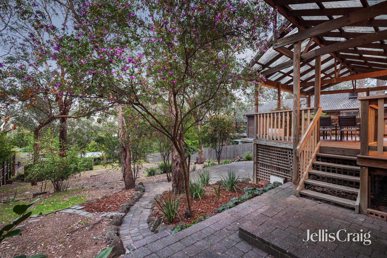 13 Ashdale Grove, Eltham image 14