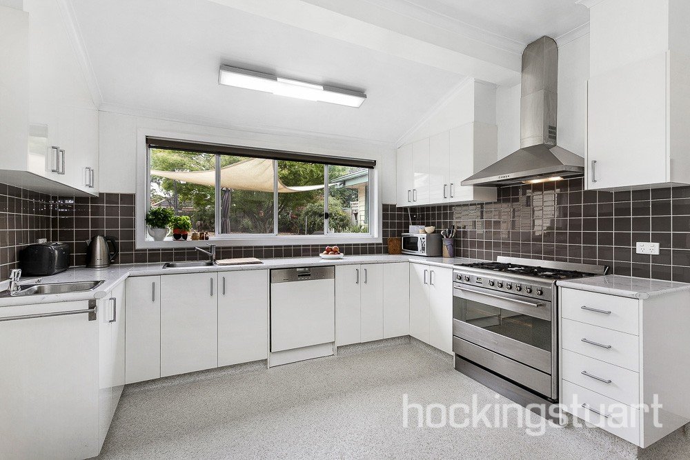 13 Asquith Street, Box Hill South image 4