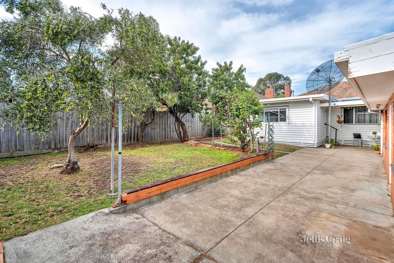 13 Balmoral Avenue, Pascoe Vale South image 11