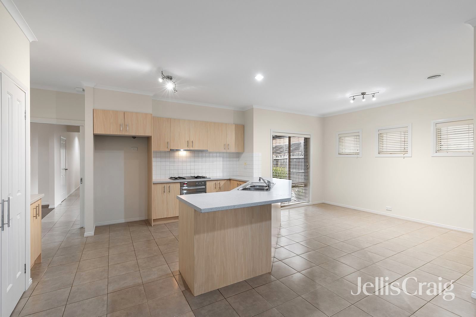 13 Banfield Terrace, Greensborough image 4