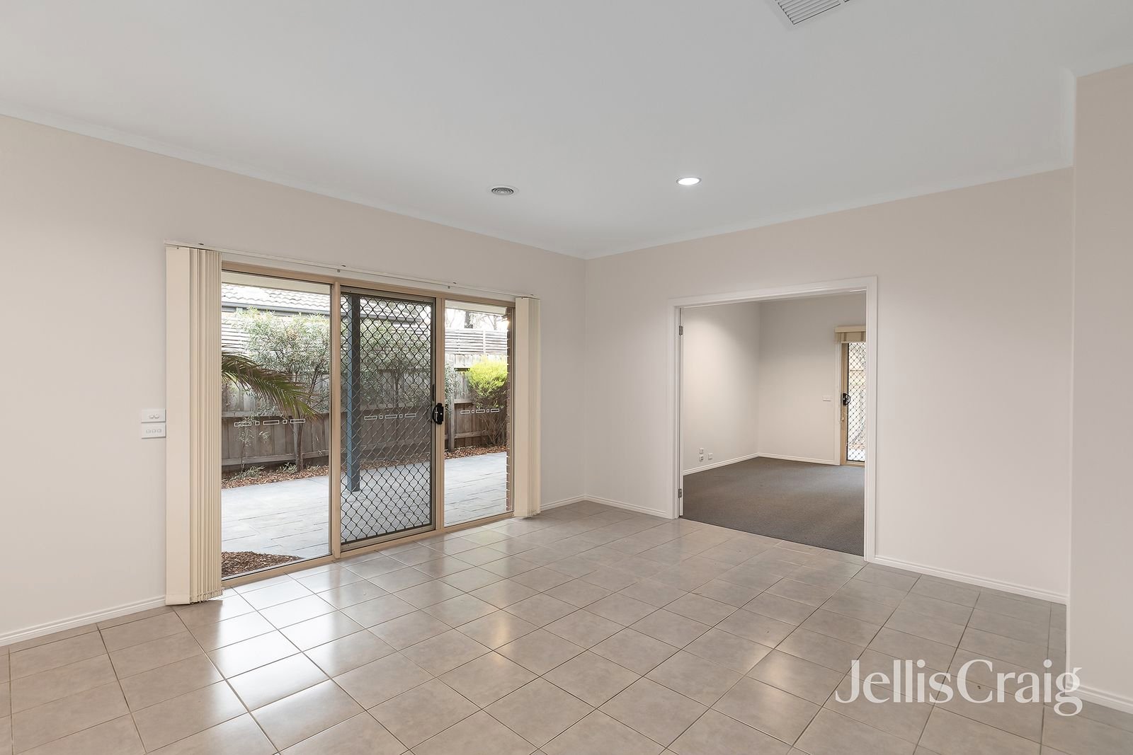 13 Banfield Terrace, Greensborough image 6