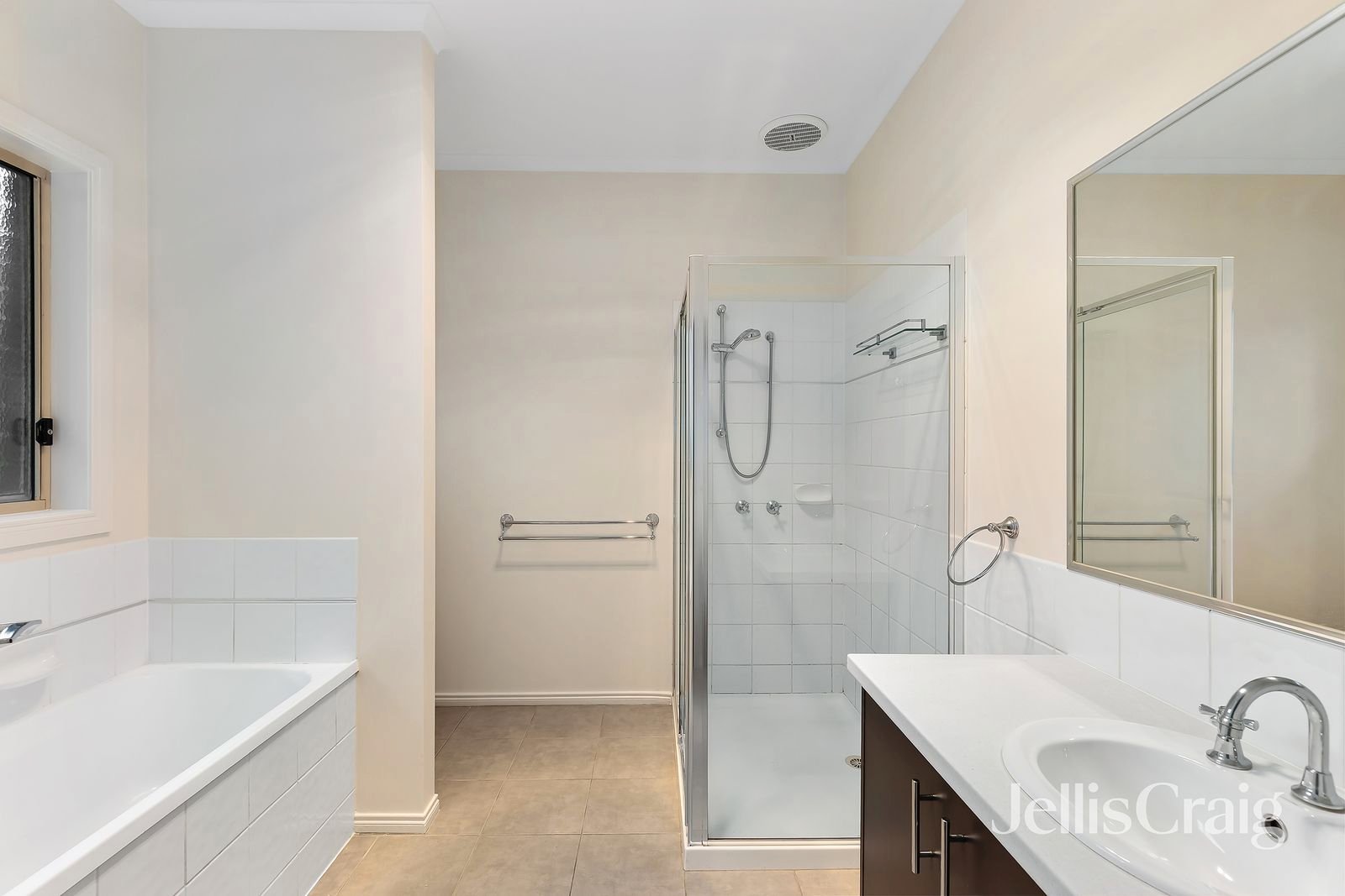 13 Banfield Terrace, Greensborough image 10