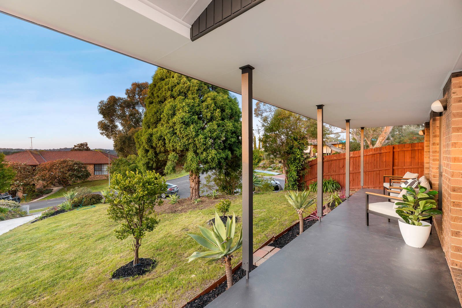 Property Gallery Thumbnail 8