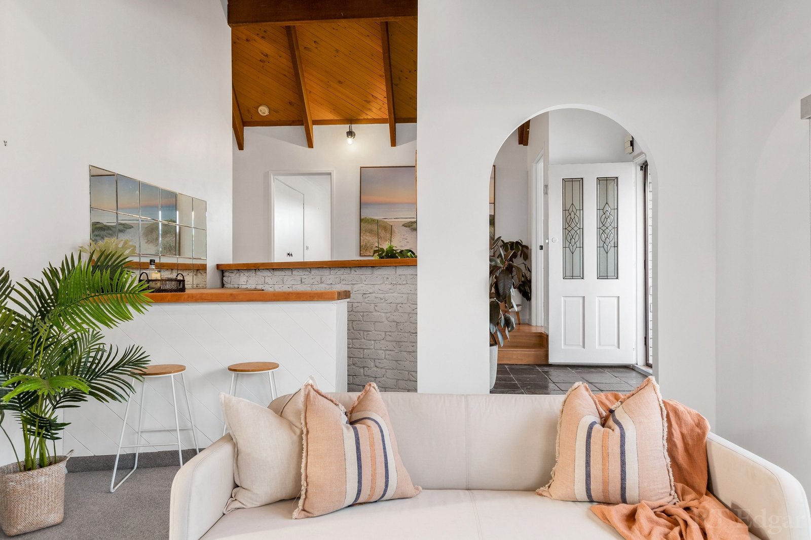 Property Gallery - Main Image