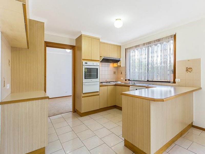 1/3 Barton Street, Surrey Hills image 7